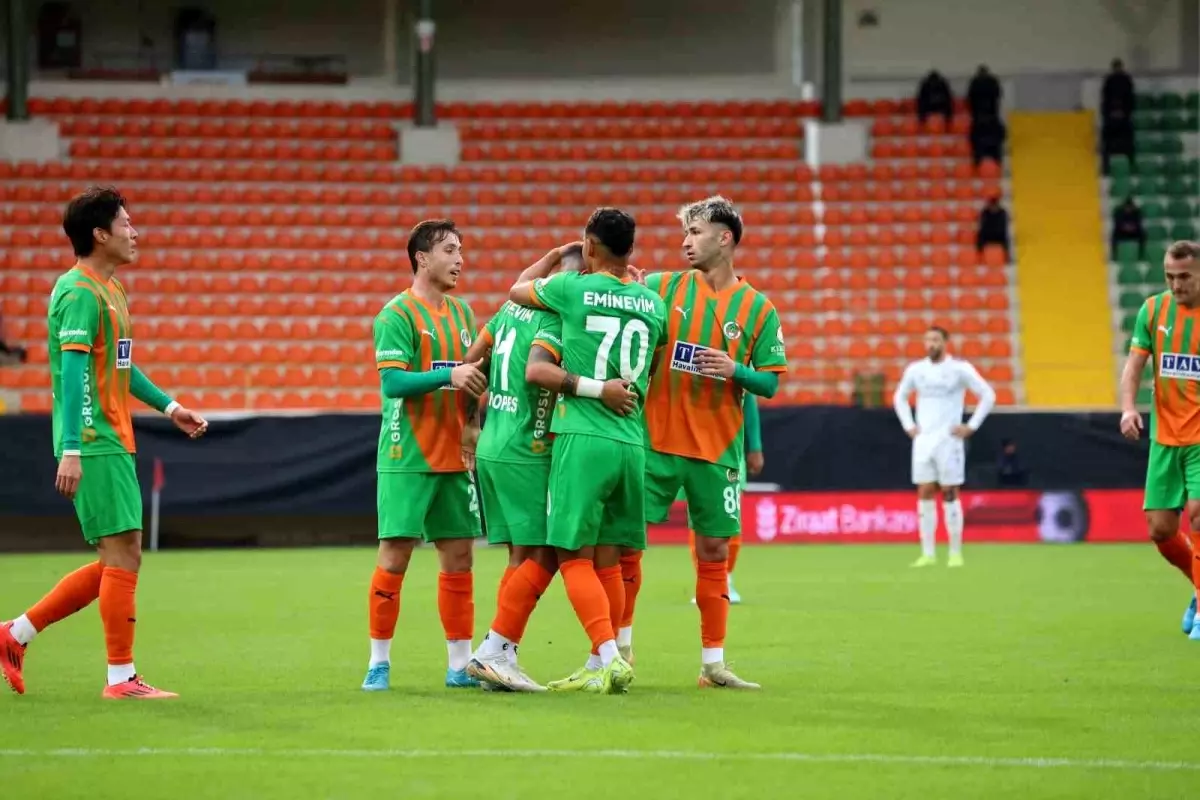 Alanyaspor, Fethiyespor’u 4-1 Yendi