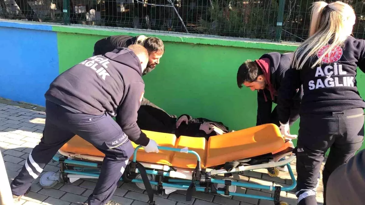 Aşırı Alkollü Şahıs Kaldırıma Yığıldı