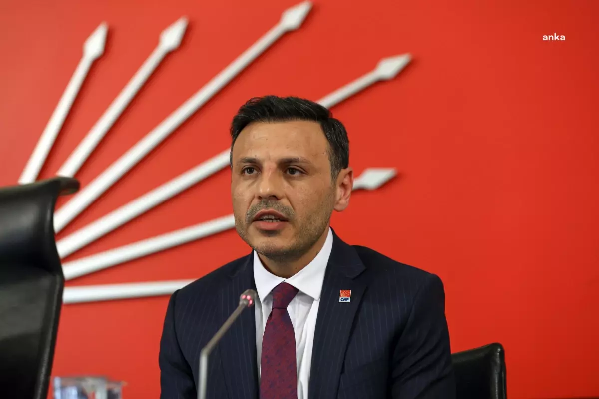 Özgür Çelik’ten Cumhurbaşkanı Erdoğan’a Tepki: Sizin Yolunuz Rant, Bizim Yolumuz Halk. Sizin Türkiye’mize Vaat Edeceğiniz Bir Gelecek Kalmadı