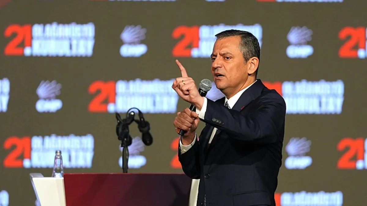 AK Parti milletvekili Şebnem Bursalı’dan Özgür Özel’e çok sert tepki: Milli iradeye açık bir saldırıdır!
